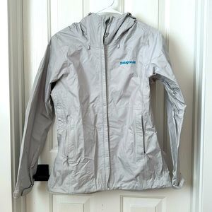 Patagonia 100% rain proof jacket